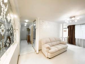 Posedenie v ubytovaní Beautiful 1-bedroom near Most City Center