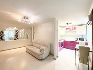 Kuchyňa alebo kuchynka v ubytovaní Beautiful 1-bedroom near Most City Center