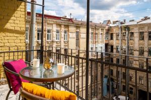 Balkón nebo terasa v ubytování Theatre Boutique Apartments