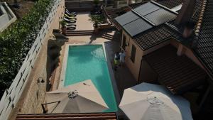 Bazén v ubytování B&B Villa Maria nebo v jeho okolí