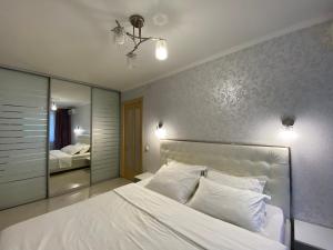Posteľ alebo postele v izbe v ubytovaní Beautiful 1-bedroom near Most City Center
