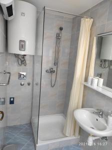 Ένα μπάνιο στο Studio apartman Marko