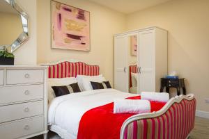 Cama ou camas em um quarto em 24 Molyneux Street