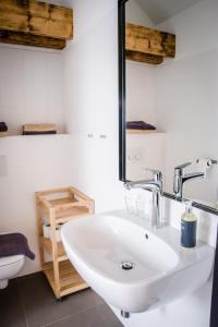 Koupelna v ubytování Hotel Restaurant Na Návsi