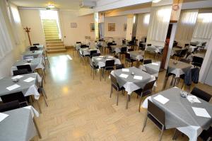 Restaurace v ubytování Hotel San Giuliano