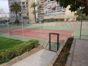 Tenis lub squash w obiekcie Don Miguel 1-Fincas Benidorm lub w pobliżu
