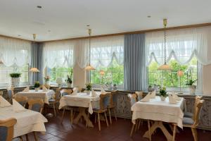 Restaurace v ubytování Hotel Restaurant Zum Schiffchen