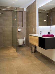 a bathroom with a sink and a shower at À mont nos hôtes in Mollans-sur-Ouvèze