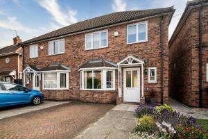 Galería fotográfica de BEAUTIFUL Contractor and Family House - M18 & A1 - Private Parking & Big Garden en Doncaster