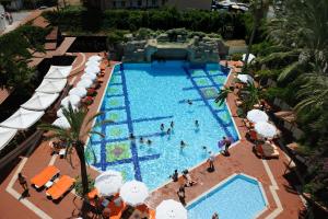 Hồ bơi trong/gần Elegance Hotels International Marmaris