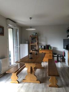 Η κουζίνα ή μικρή κουζίνα στο aventure et famille +6 φωτογραφίες
