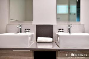Koupelna v ubytování Mint Hotel Rosebank + 34 fotografií