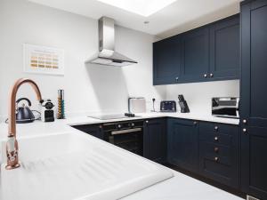 Nhà bếp/bếp nhỏ tại Field View