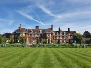 The building where the hotel is located 