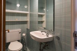 Kylpyhuone majoituspaikassa Pasteleira Relaxing Apartment