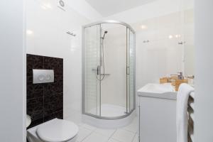 Kúpeľňa v ubytovaní Stara Polana Apartamenty & Spa Zakopane by Renters Prestige + 37 fotografií