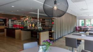 Lounge nebo bar v ubytování Novotel Rotterdam - Schiedam