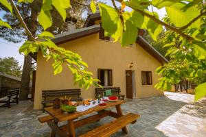 Gallery image of Persephone Cottage by AgroHolidays in Platres