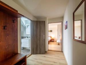 Posteľ alebo postele v izbe v ubytovaní Apartment Jinghu