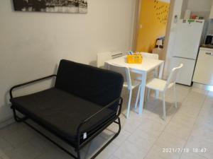 A kitchen or kitchenette at Casa Gardel
