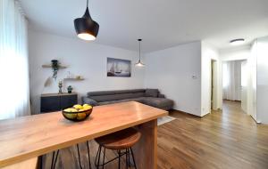 Posedenie v ubytovaní On Time Apartment