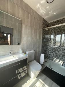 Bilik mandi di Casa do Beco B&B Douro - Guest House