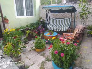 Giardino di Guest House Latali