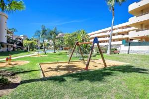 Herní místnost nebo prostor pro děti v ubytování 1 Bedroom Apartment, Cala Azul, La Cala de Mijas