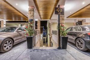 Gambar di galeri bagi Dekaderon Lux Apartments di Kotor