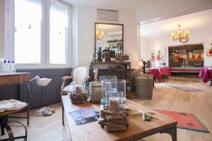 Istumisnurk majutusasutuses Hôtel Beauséjour Erquy