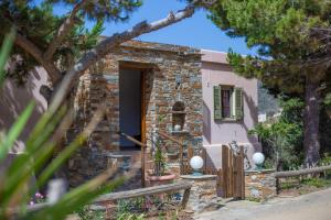 Gallery image of Andros Melissari in Koumárion