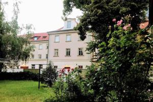 Galeriebild der Unterkunft ROSE APARTMENTS / ROMANTIC & COZY / CITY CENTER in Prag