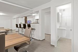 Cucina o angolo cottura di GUEST HOUSE HERMES Contactless Self Checkin