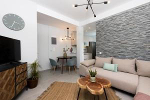 Et tv og/eller underholdning på Iliana & Sarra Apartment 2