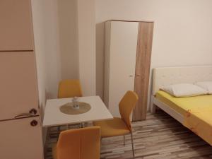 Postel nebo postele na pokoji v ubytování Studio apartman Matković
