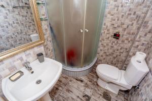 Koupelna v ubytování Apartmani LIRA
