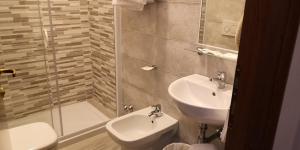 Kúpeľňa v ubytovaní AUTO PARK Hotel