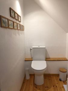 Kúpeľňa v ubytovaní Neizhig Koad Petit Nid en Bois