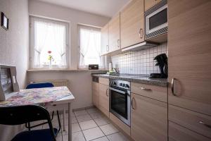Kuchyň nebo kuchyňský kout v ubytování Landhaus-Hubertus-Ferienwohnung-2-LH02