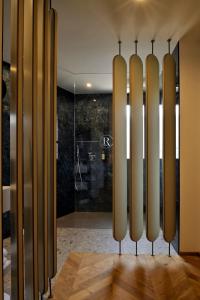 Hôtel & Spa Rocabella的一间浴室