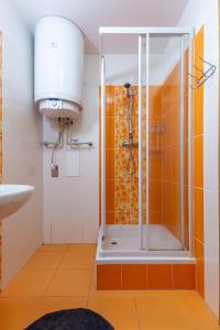 Ένα μπάνιο στο Lipno View - Blue Apartment 6