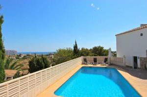 The swimming pool at or close to Villa Aurica