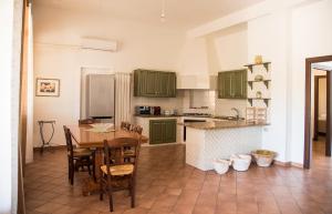 Kuchyňa alebo kuchynka v ubytovaní Casa Donna Razietta - Natura e relax