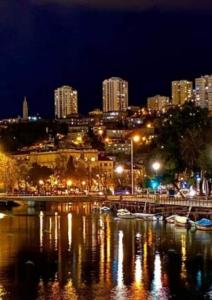 Výhľad na mesto Rijeka alebo výhľad na mesto priamo z apartmánu