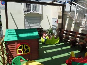Večerní zábavní program pro hosty v ubytování Hotel Marina Bay