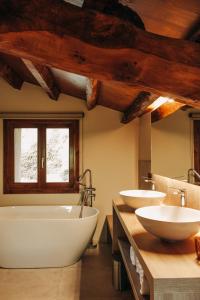 A bathroom at Hotel Boutique El Mariner