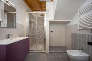 Kúpeľňa v ubytovaní Coru e Mari 2 Apartments + 37 fotografií