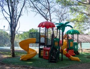 Ο χώρος παιχνιδιού για παιδιά στο Kruger Park Lodge Unit 245