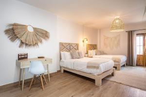 Casa Pandurata, Double Queen Suite, L2 U8