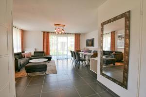 Televisyen dan/atau pusat hiburan di Perfect for Disney, Game room, Rooftop, Parking +31 gambar